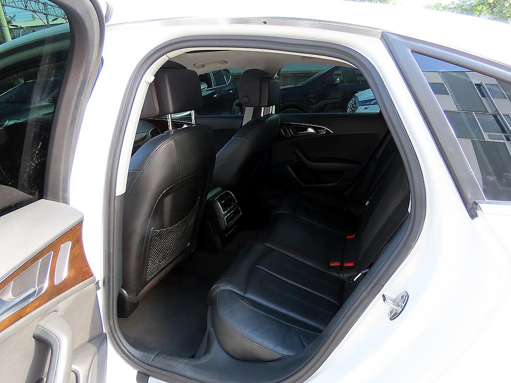 Audi A6 - Vista 6