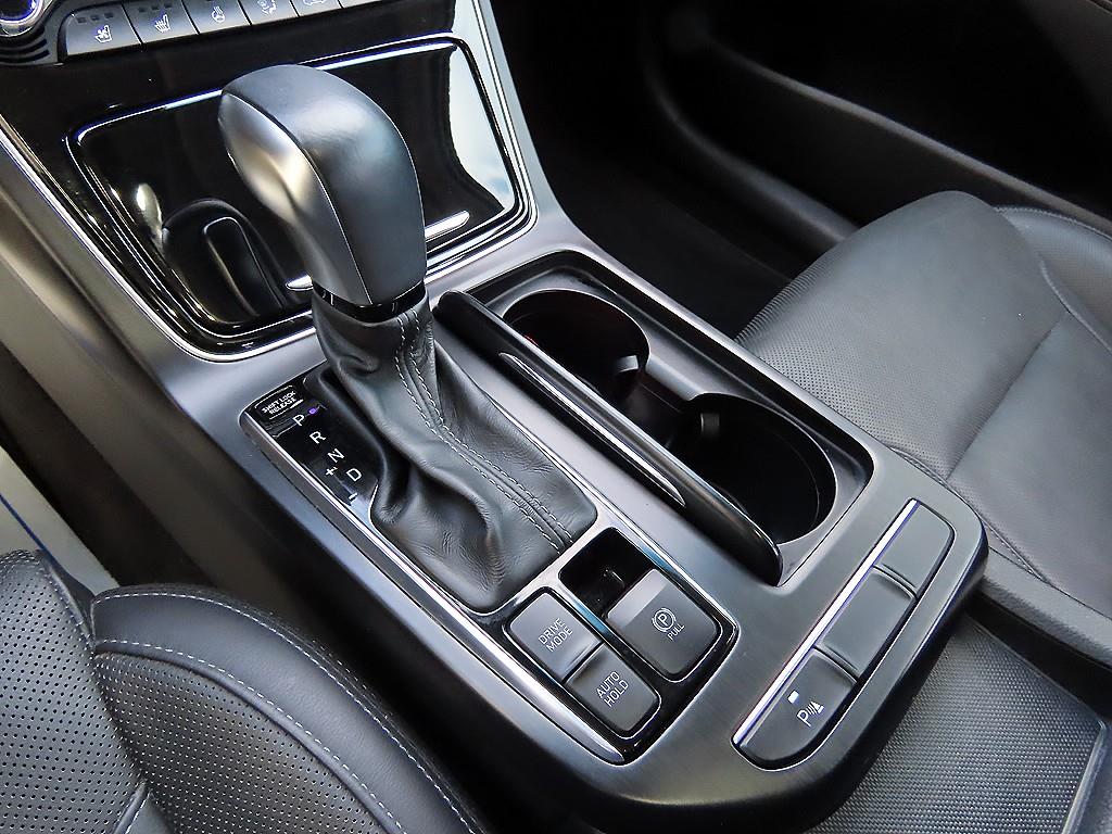 HYUNDAI Grandeur - Vista 10