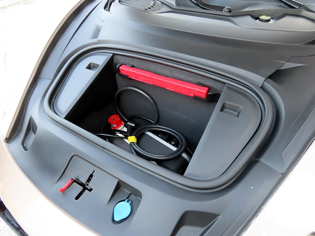 Porsche Taycan 2021 Café - Importación desde Corea - HF Imports Iquique - Foto 19