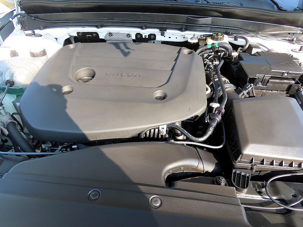 Volvo XC40 2024 Blanco - Importación desde Corea - HF Imports Iquique - Foto 19