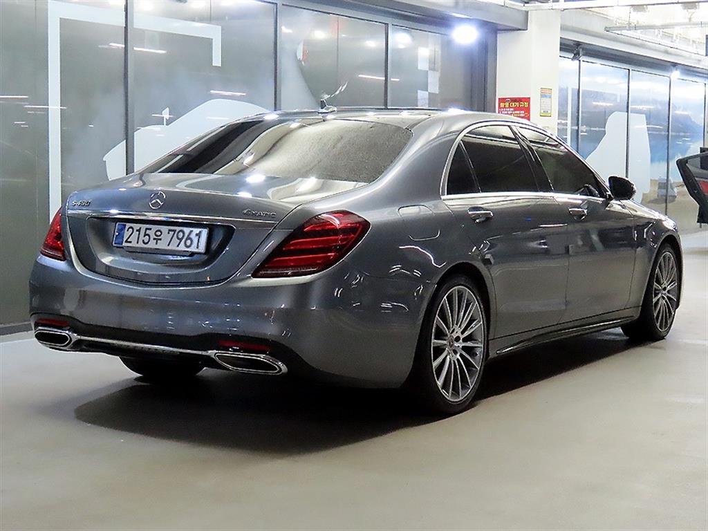 Mercedes Benz S Class - Vista 4