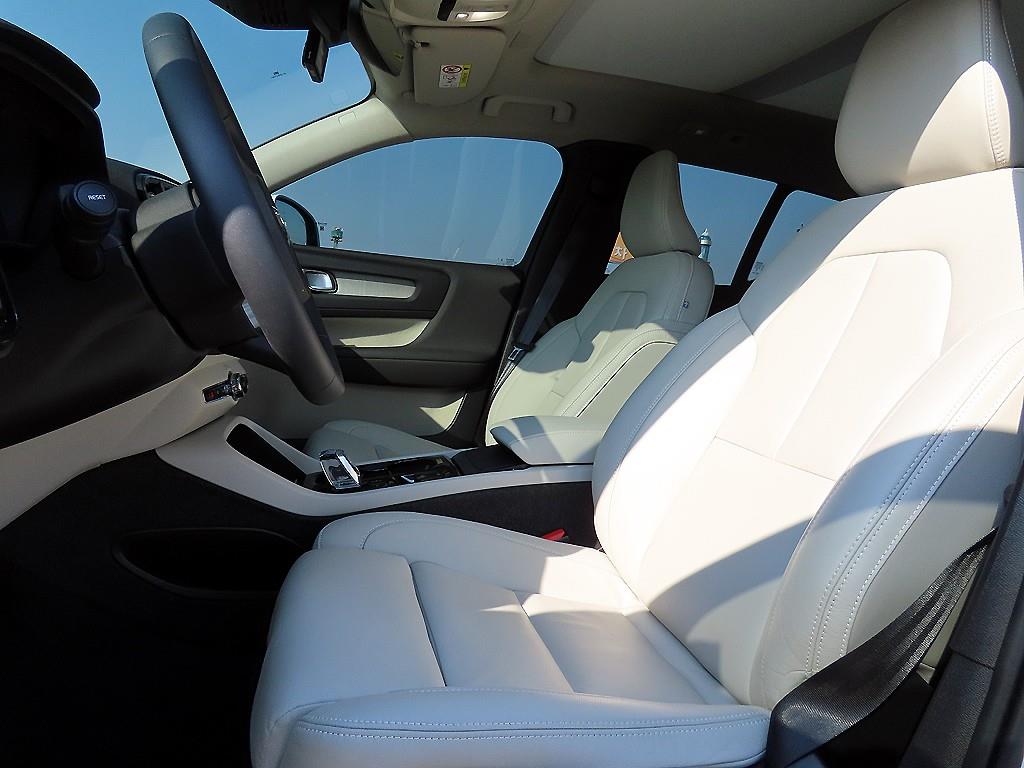 Volvo XC40 - Vista 5