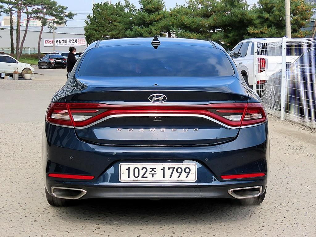 HYUNDAI Grandeur - Vista 4