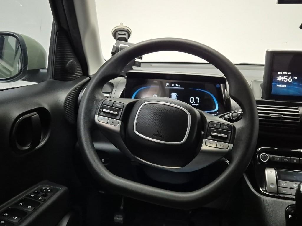 HYUNDAI Casper - Vista 6