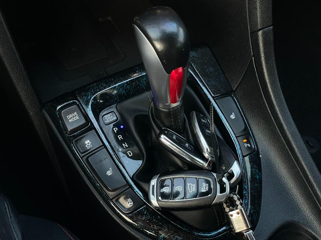 HYUNDAI Veloster - Vista 12