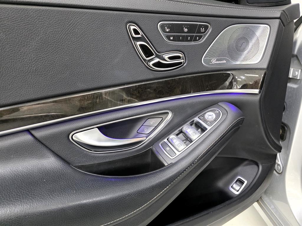 Mercedes Benz S Class - Vista 5