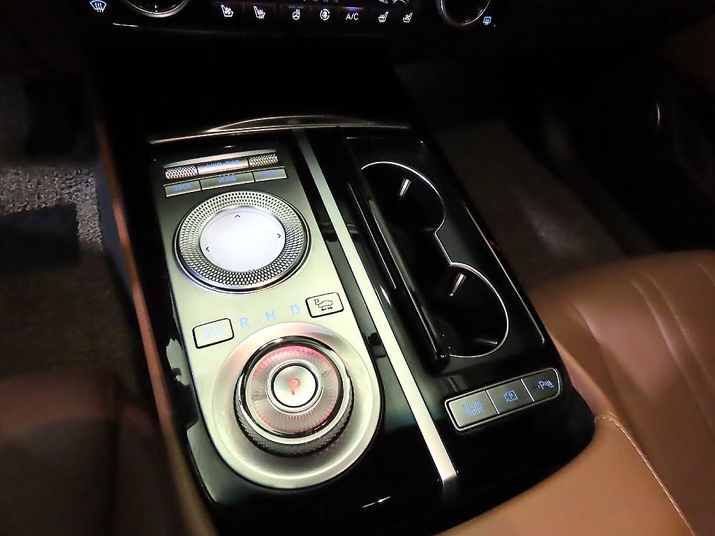 Genesis G80 - Vista 12