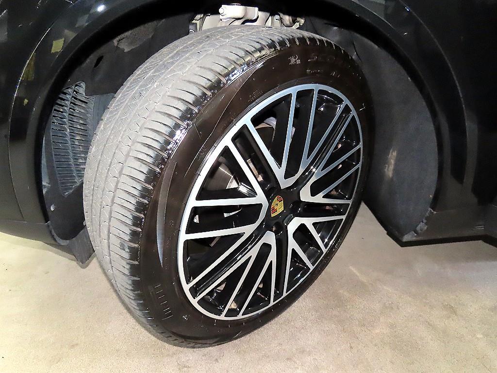 Porsche Cayenne 2024 Negro - Importación desde Corea - HF Imports Iquique - Foto 20