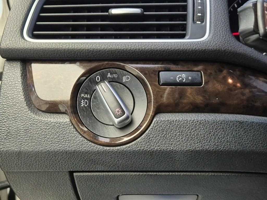 Volkswagen Passat 2015 Blanco - Importación desde Corea - HF Imports Iquique - Foto 17