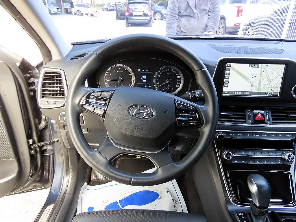 HYUNDAI Grandeur - Vista 8