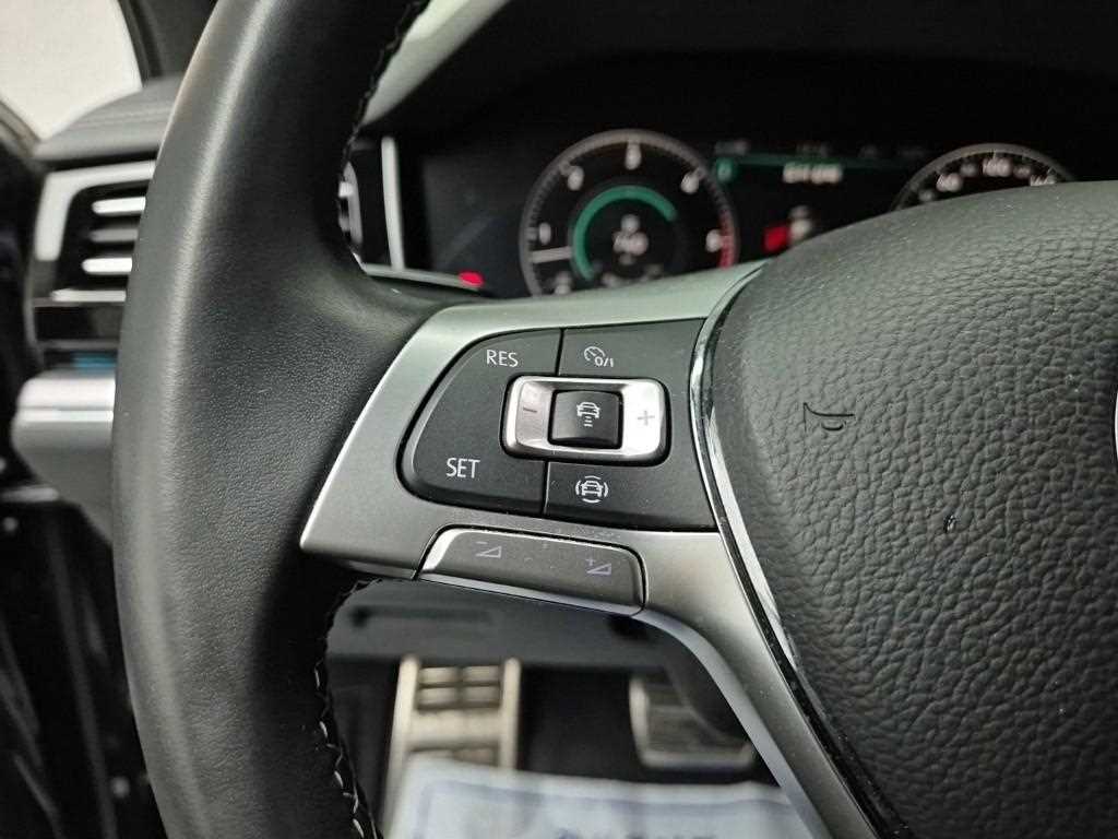 Volkswagen Touareg 2020 Negro - Importación desde Corea - HF Imports Iquique - Foto 16