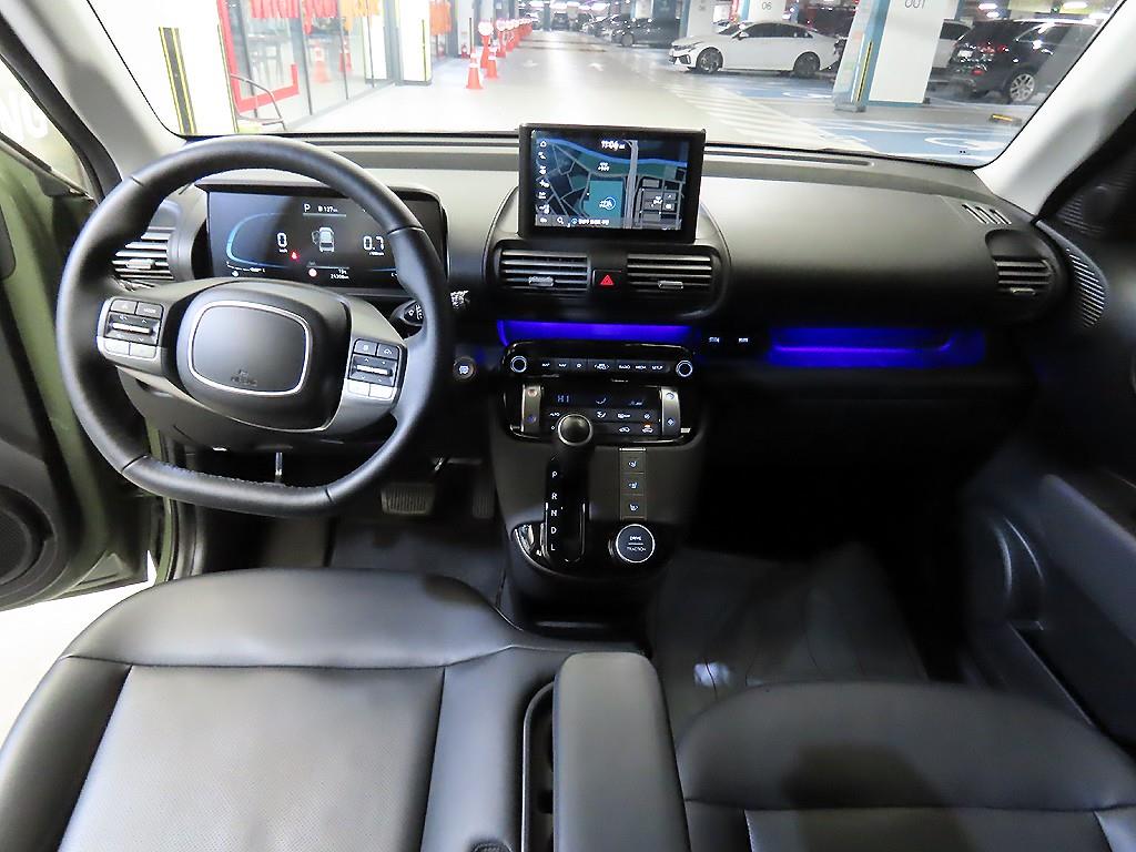 HYUNDAI Casper - Vista 10