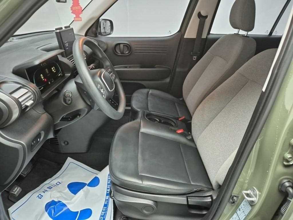 HYUNDAI Casper - Vista 11