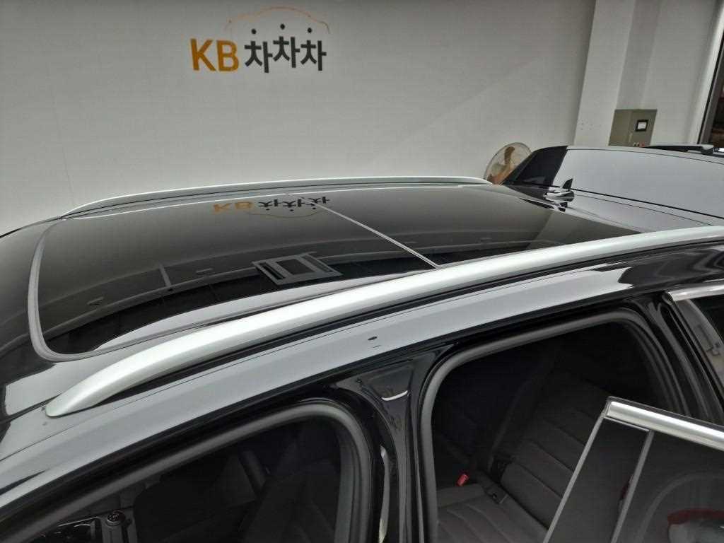 Volkswagen Touareg 2020 Negro - Importación desde Corea - HF Imports Iquique - Foto 13