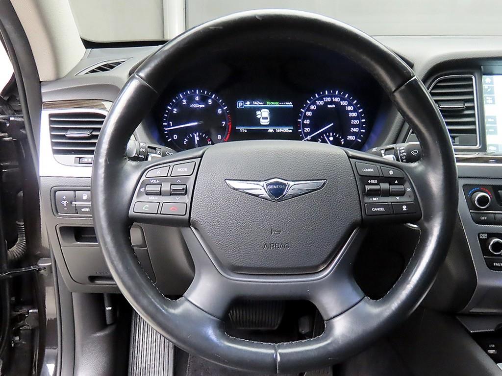 Genesis G80 - Vista 9