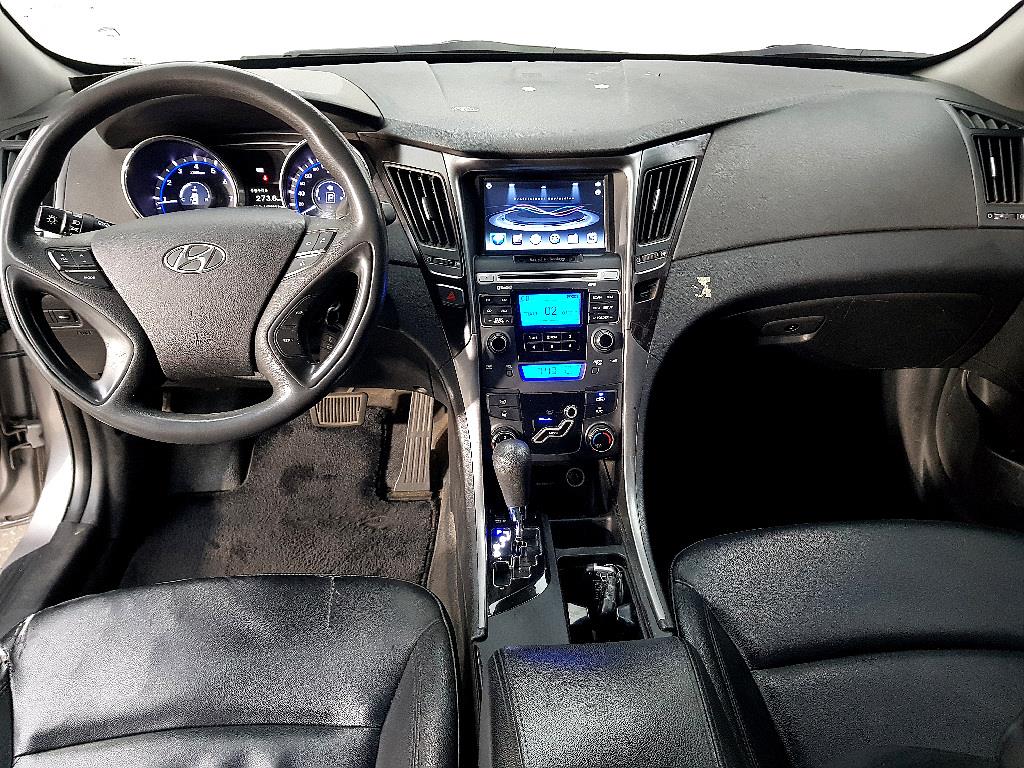 HYUNDAI Sonata - Vista 5