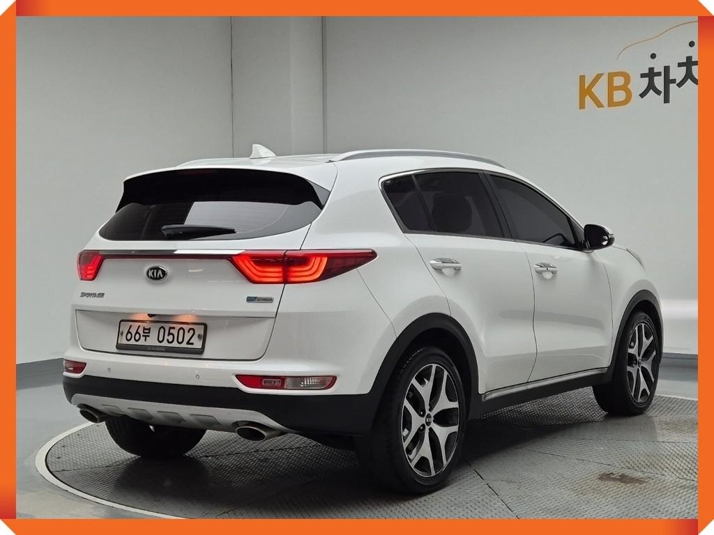 KIA Sportage - Vista 5