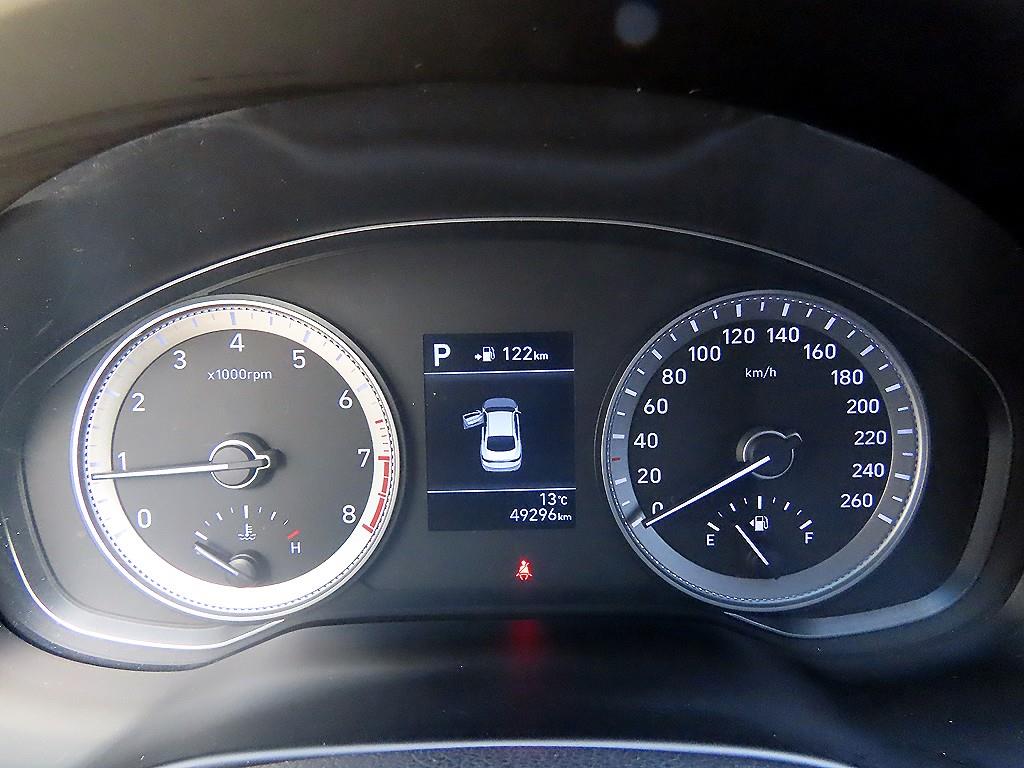 HYUNDAI Grandeur - Vista 9