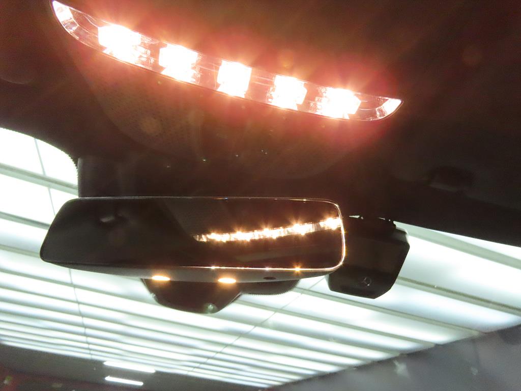 Mercedes Benz E class - Vista 11