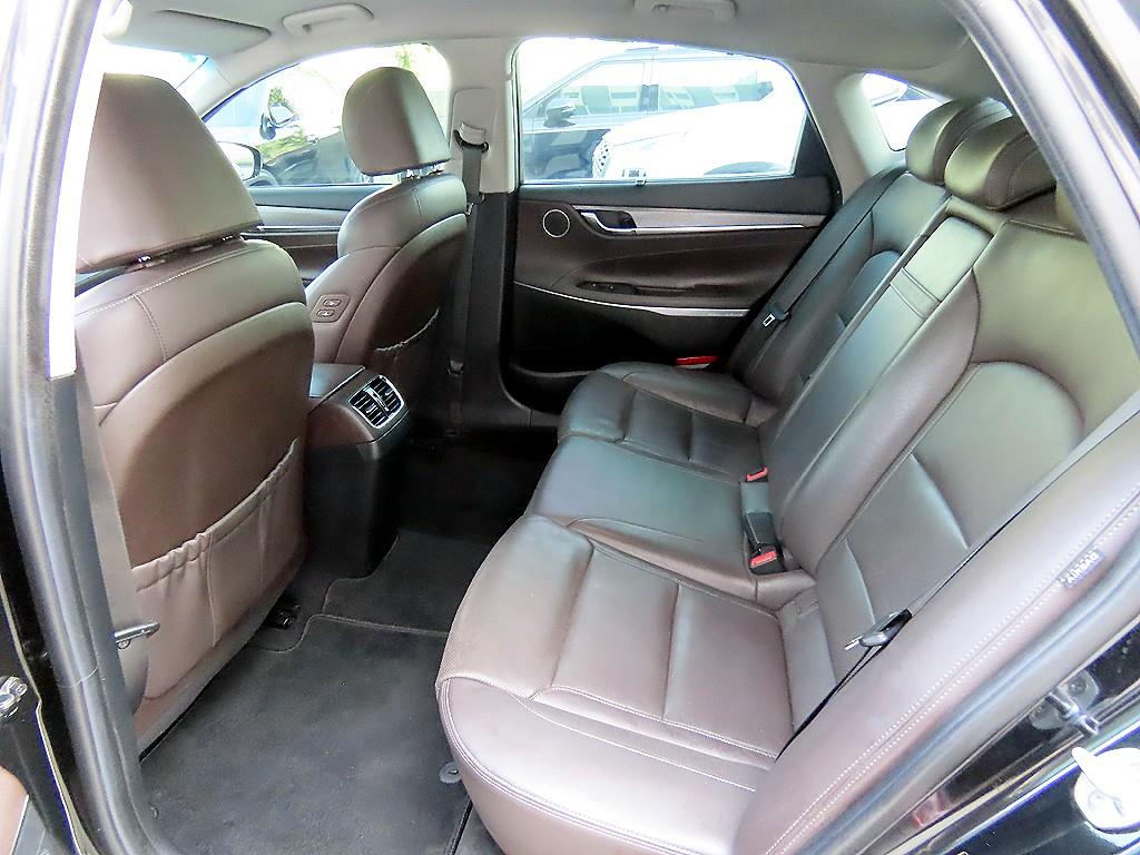 HYUNDAI Grandeur - Vista 6