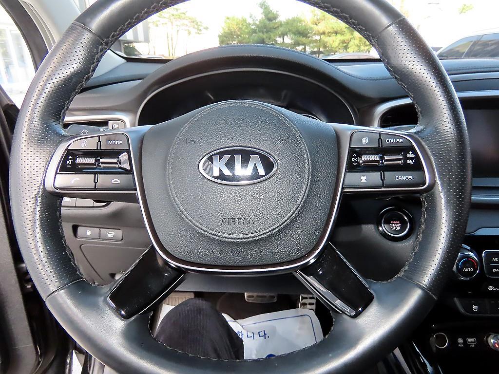 KIA Sorento - Vista 8