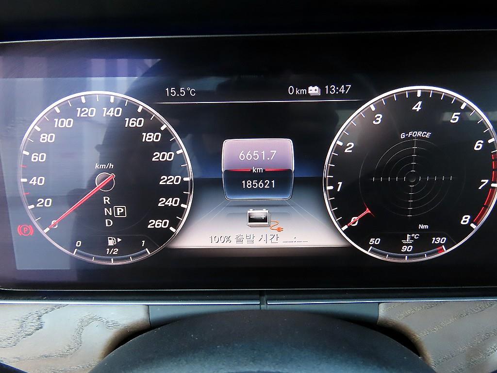 Mercedes Benz E class - Vista 9