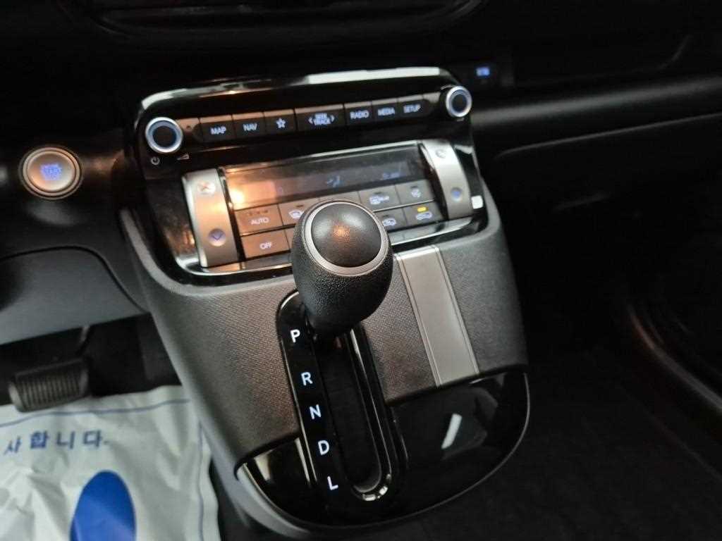 HYUNDAI Casper - Vista 8