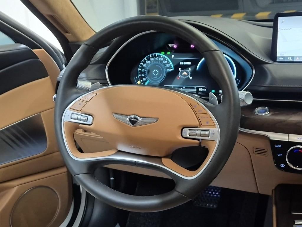 Genesis G80 - Vista 9