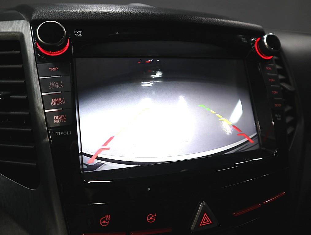 Ssangyong Tivoli - Vista 12