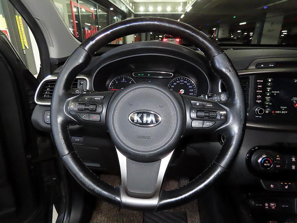 KIA Sorento - Vista 8