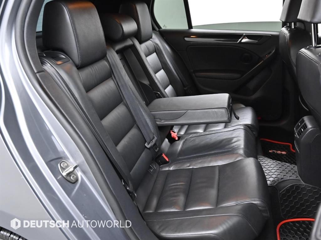 Volkswagen Golf - Vista 12