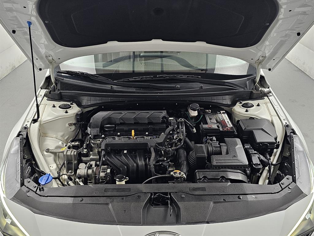 HYUNDAI Avante 2021 Blanco - Importación desde Corea - HF Imports Iquique - Foto 19