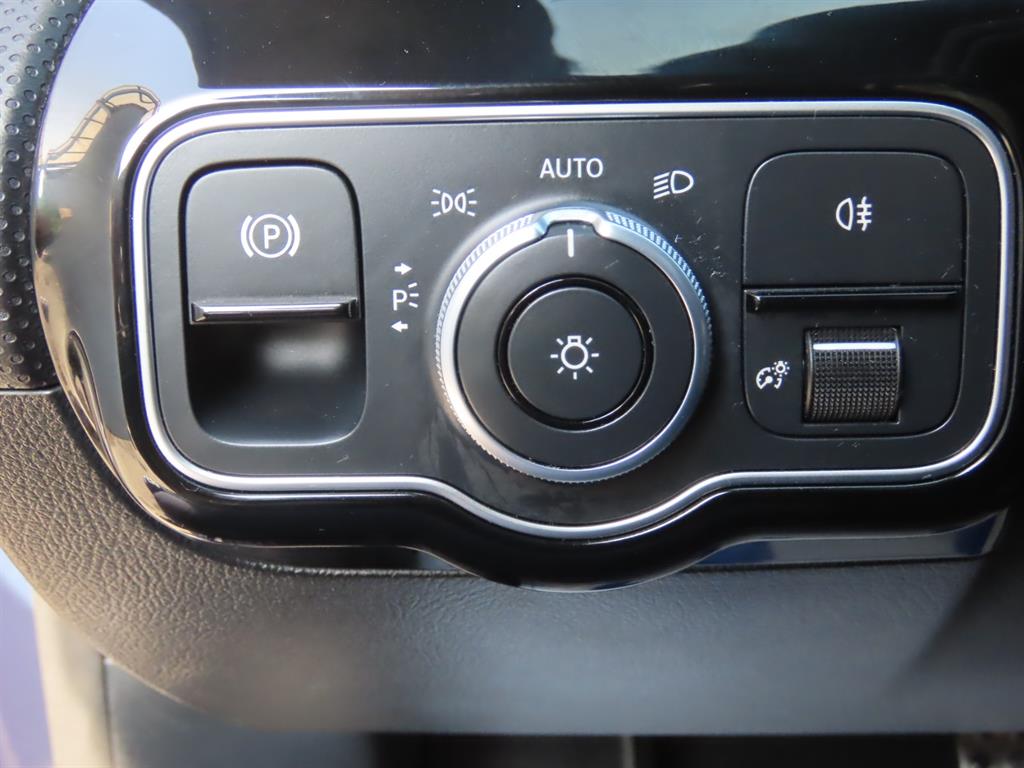 Mercedes Benz CLA Class 2020 Azul - Importación desde Corea - HF Imports Iquique - Foto 12