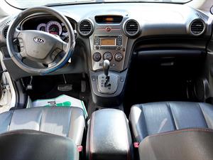 KIA Carens - Vista 10