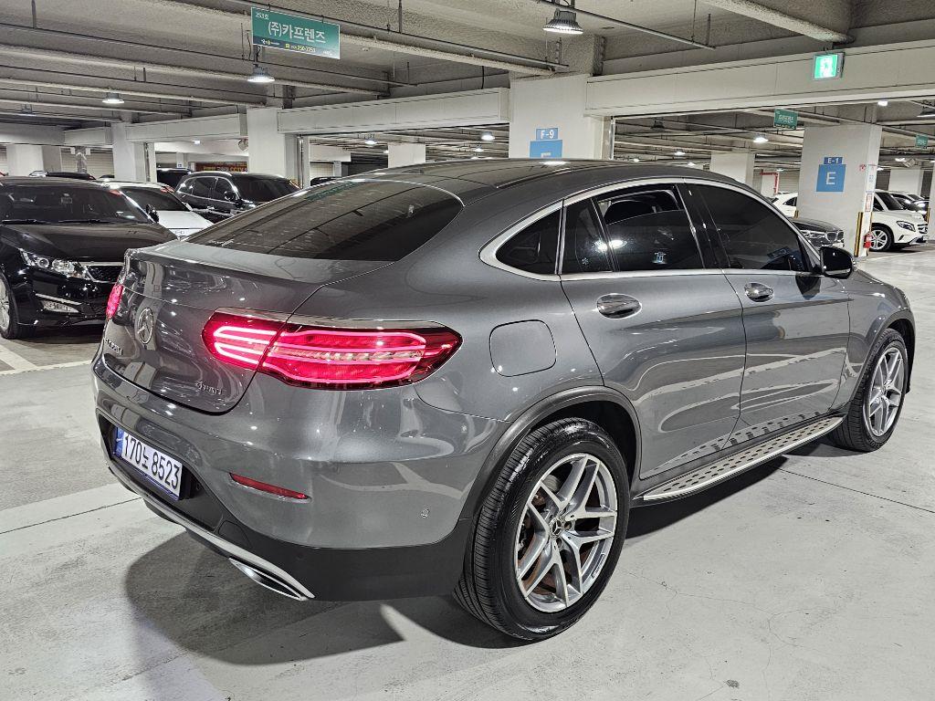 Mercedes Benz GLC Class - Vista 4