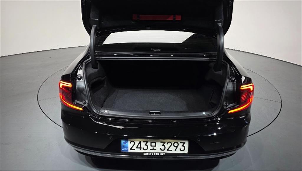 Volvo S90 2023 Negro - Importación desde Corea - HF Imports Iquique - Foto 20