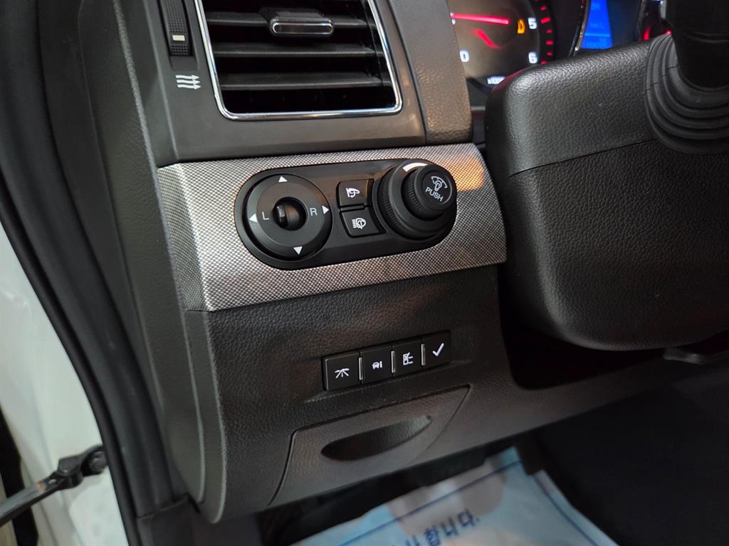 Chevrolet Captiva 2016 Blanco - Importación desde Corea - HF Imports Iquique - Foto 14