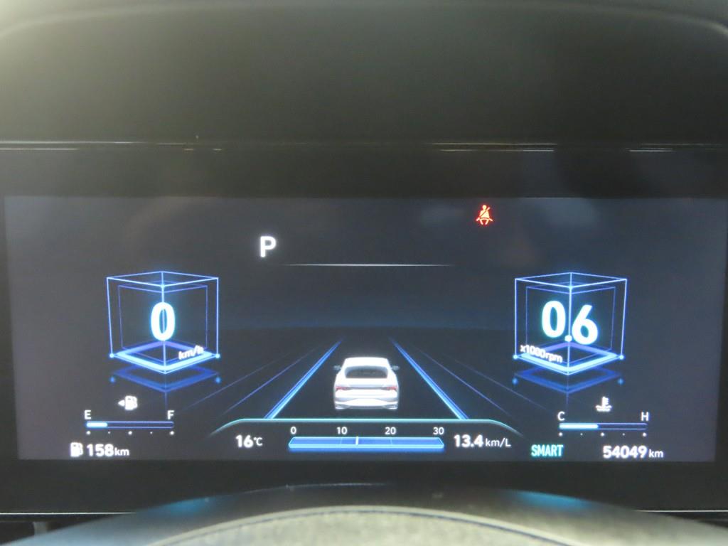 HYUNDAI Avante - Vista 8