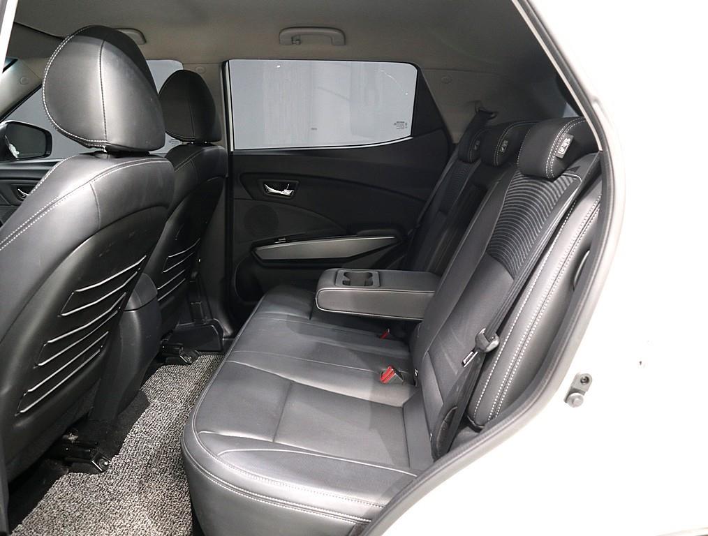 Ssangyong Tivoli - Vista 10