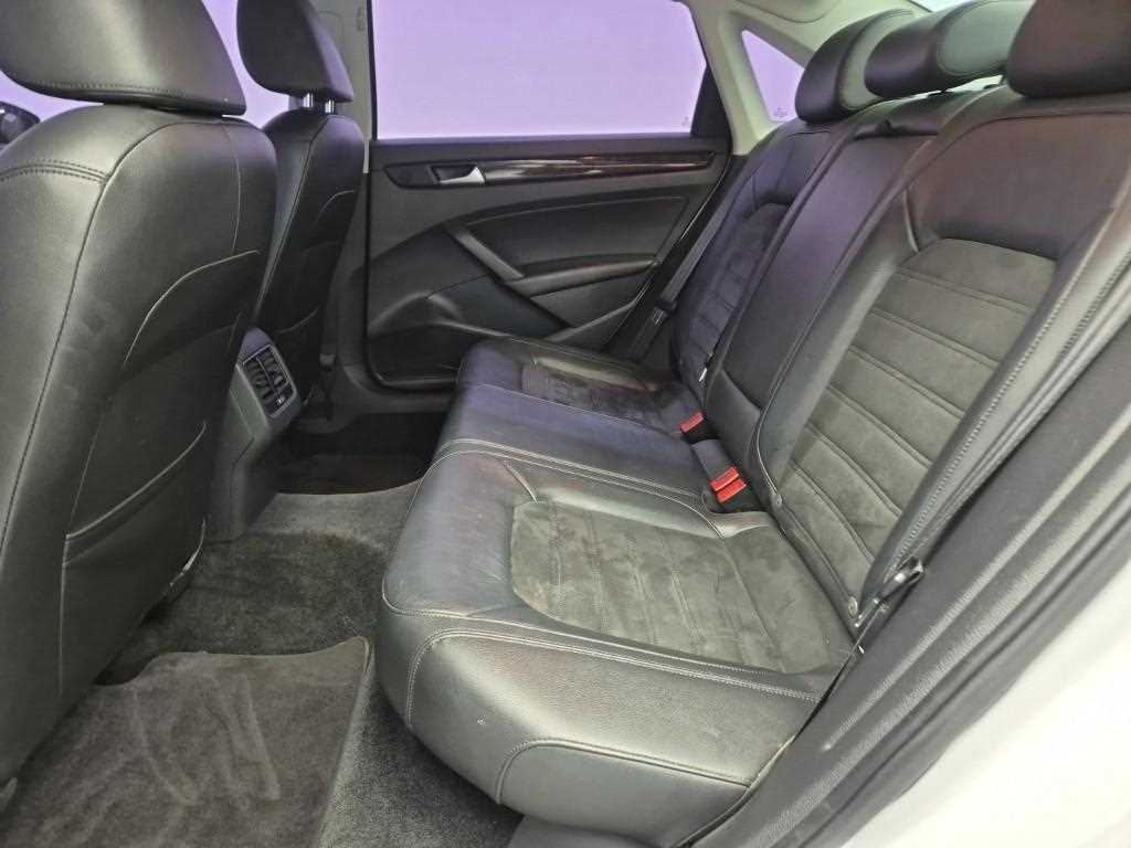 Volkswagen Passat - Vista 12