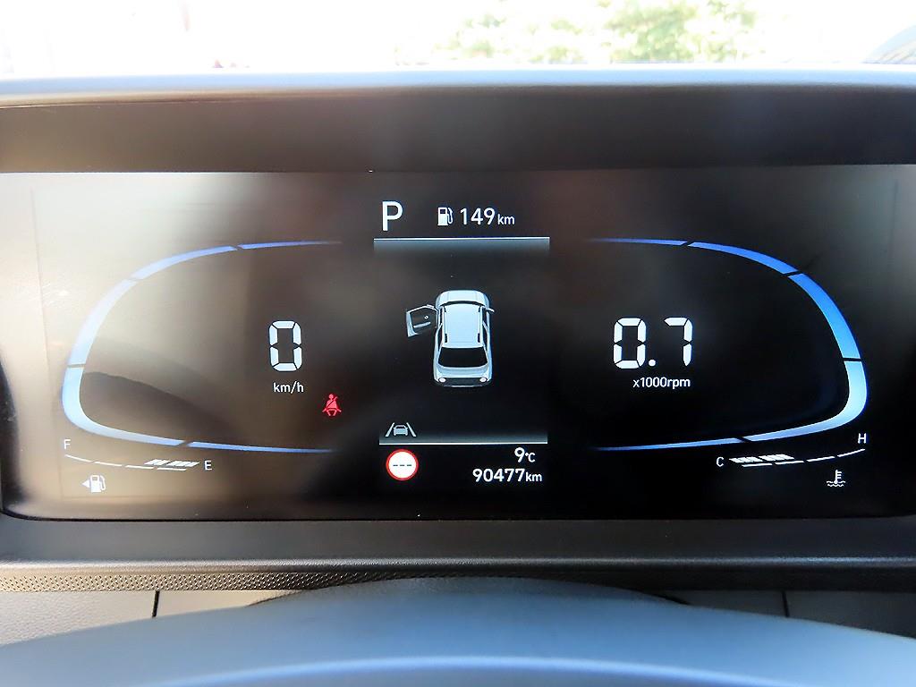 HYUNDAI Casper - Vista 9