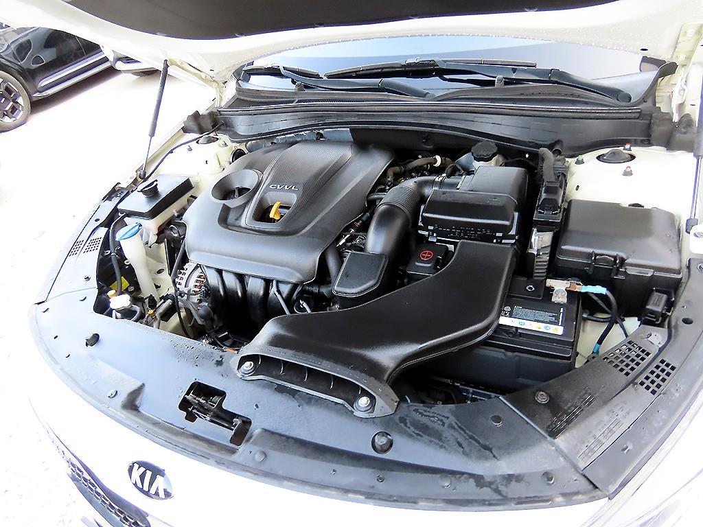 KIA K5 2016 Blanco - Importación desde Corea - HF Imports Iquique - Foto 19