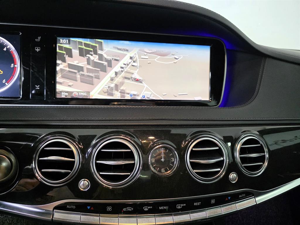 Mercedes Benz S Class - Vista 9