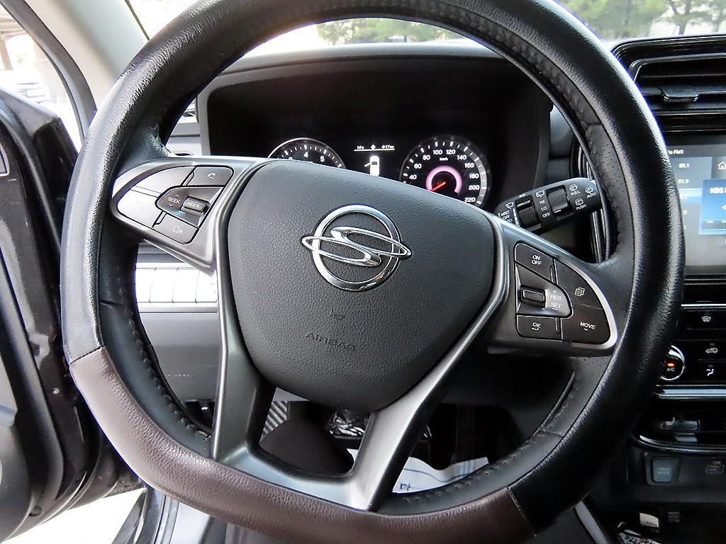 Ssangyong Tivoli - Vista 8