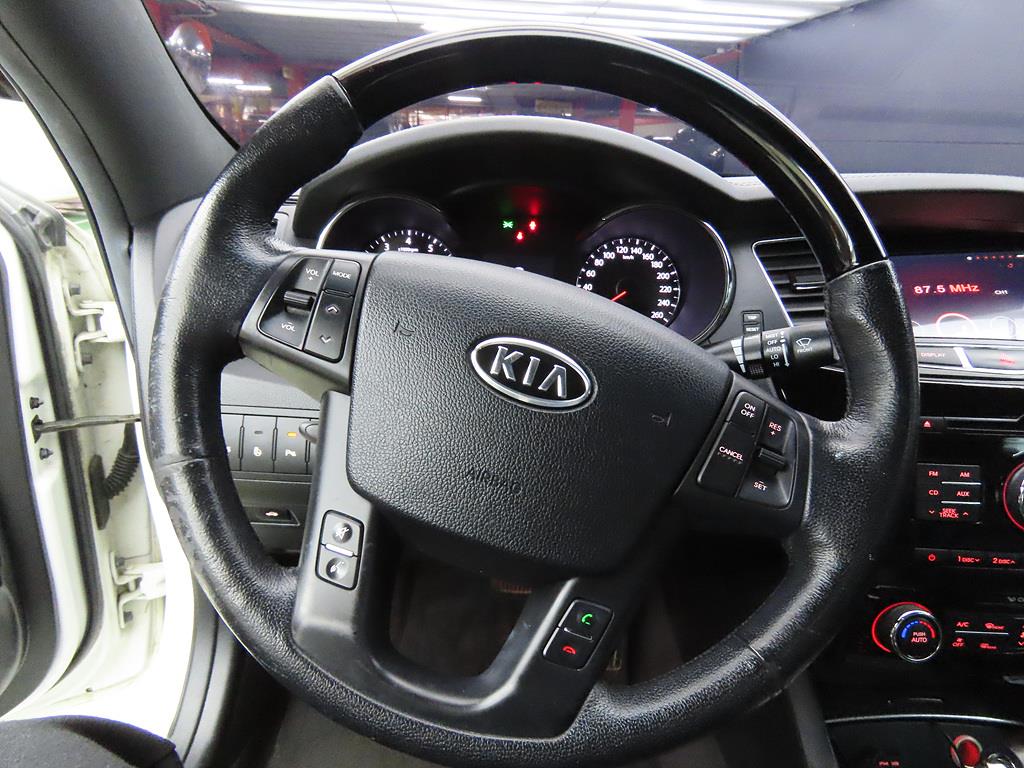KIA K7 - Vista 8