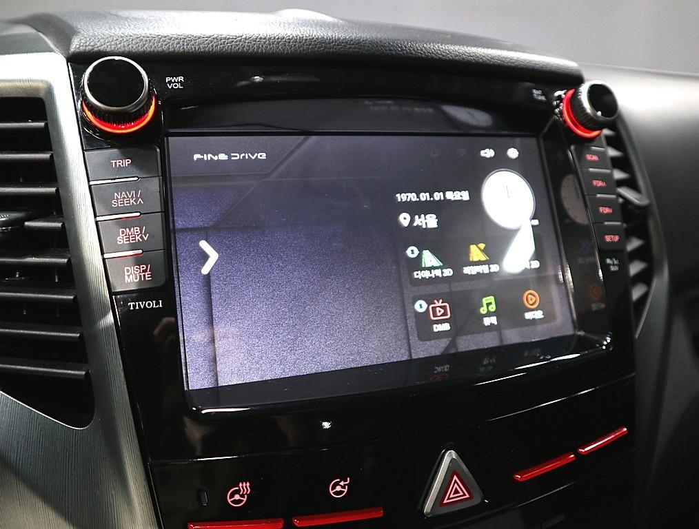 Ssangyong Tivoli - Vista 11