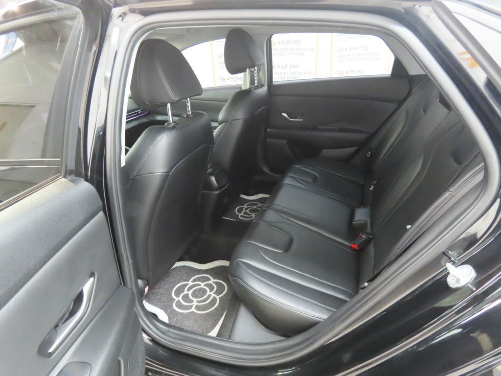 HYUNDAI Avante - Vista 6