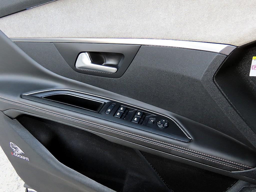 Peugeot 5008 - Vista 11