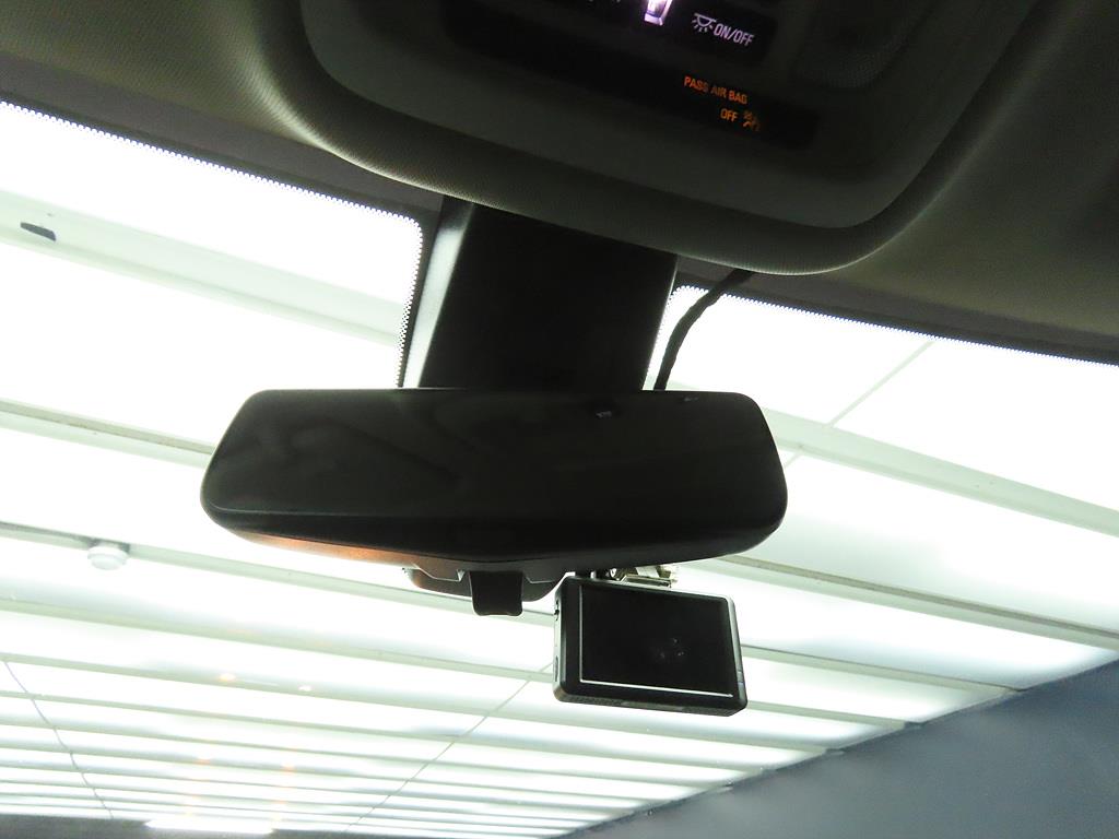 Chevrolet Travers - Vista 12