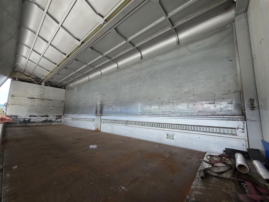 medium and large cargo truck 2012 Blanco - Importación desde Corea - HF Imports Iquique - Foto 13